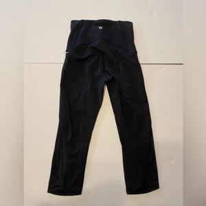Lululemon High Waisted Black Crop Leggings  2 B1